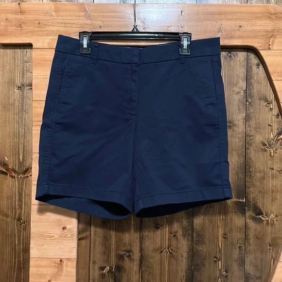 J.Crew 7” Stretch Classic Chino Shorts in Navy - Picture 4 of 5